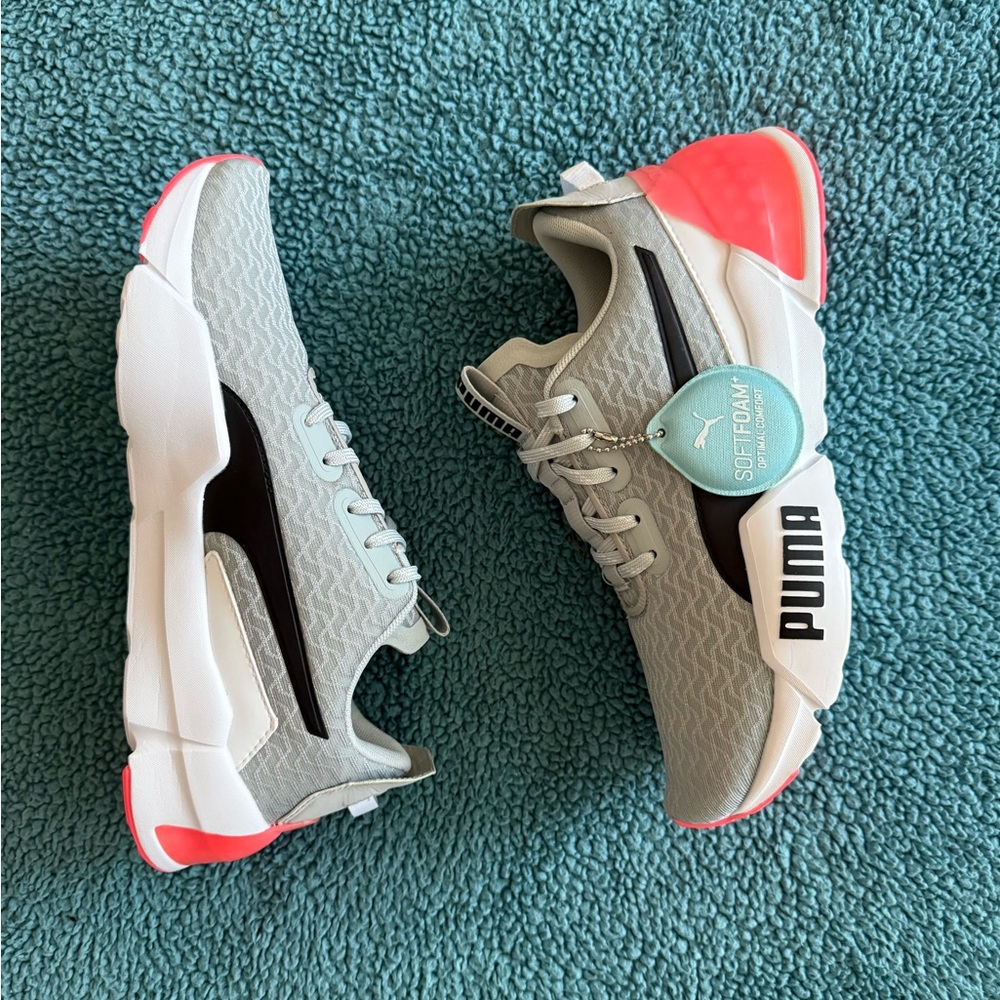 Women’s Puma Sneakers, Soft Foam, Size 8.5